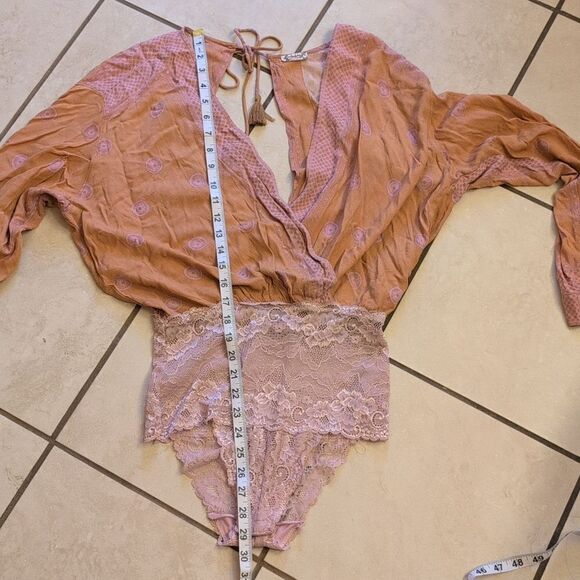 Free People On Board Bodysuit long sleeve boho flowy with lace size S - Picture 5 of 12